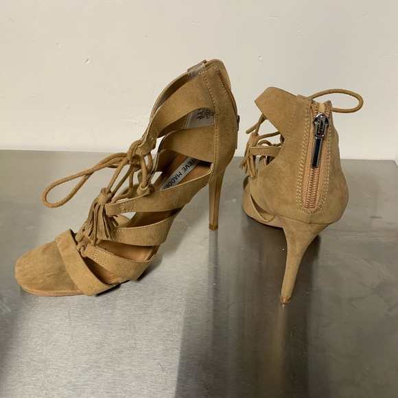 Woman’s nude sandal - Picture 3 of 3